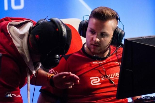 无数球迷始 无数球迷始